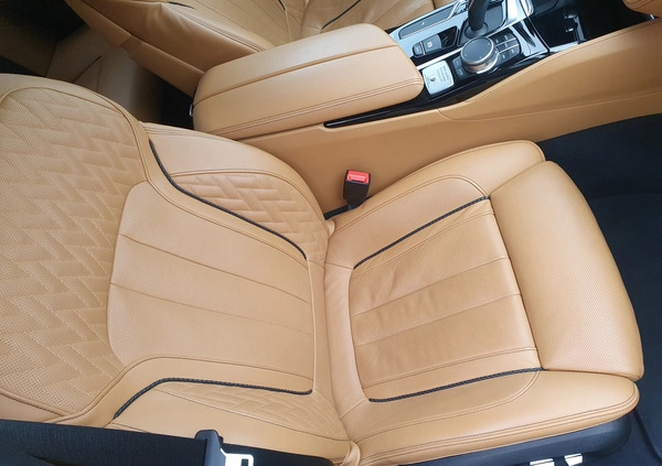 BMW Seria 5 cena 255000 przebieg: 164000, rok produkcji 2018 z Reszel małe 529